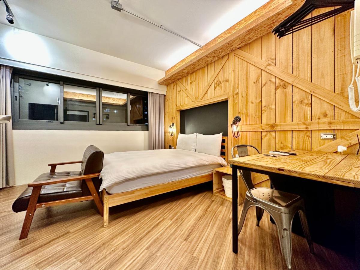 小鹿 Homestay 台中市 エクステリア 写真