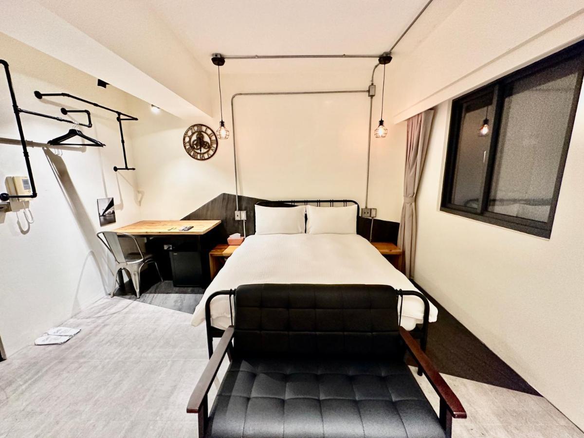 小鹿 Homestay 台中市 エクステリア 写真