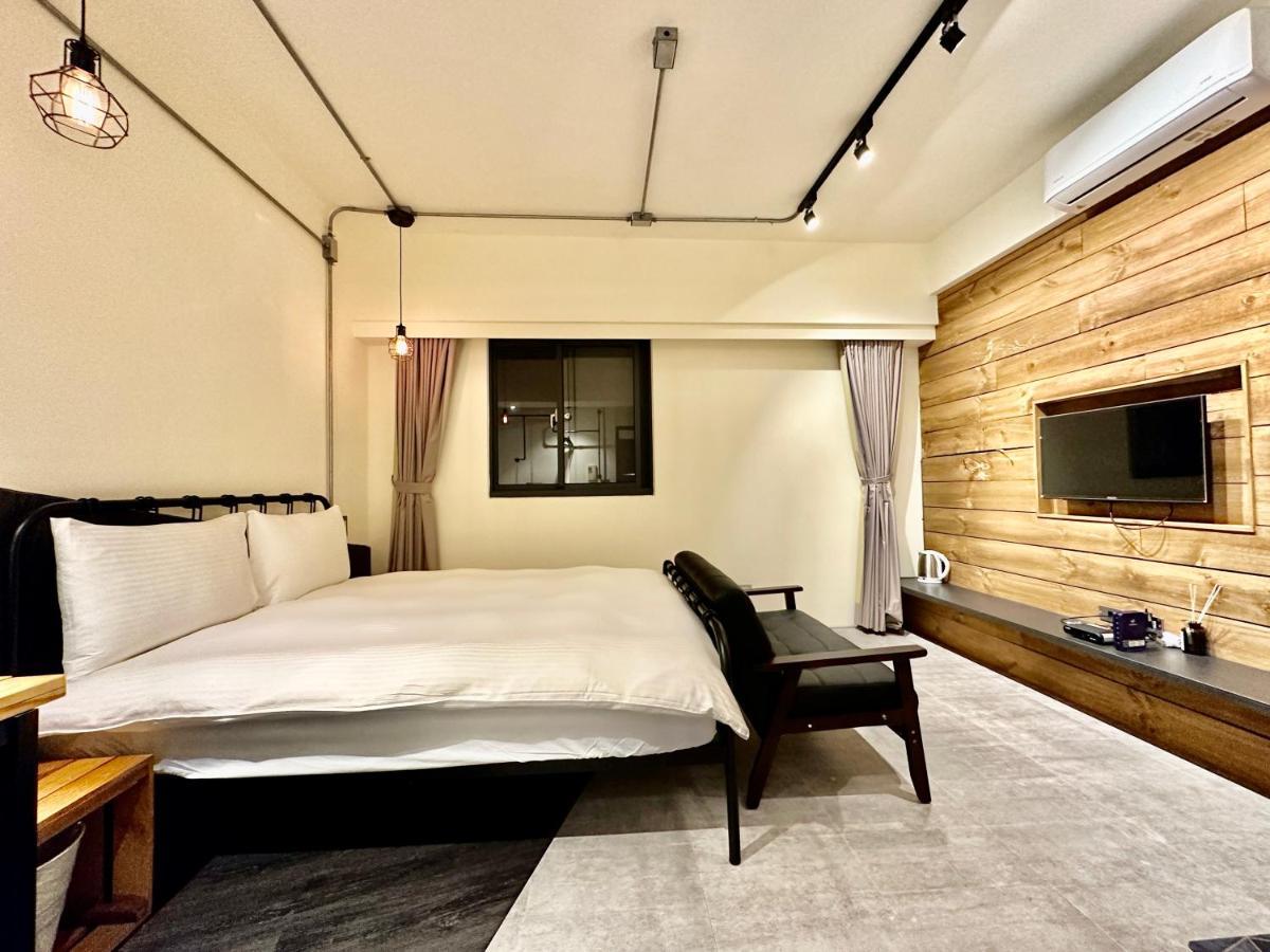 小鹿 Homestay 台中市 エクステリア 写真
