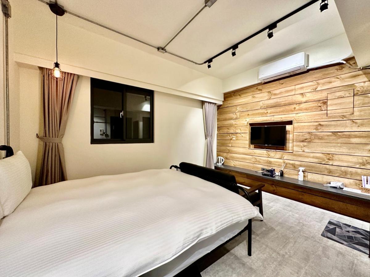 小鹿 Homestay 台中市 エクステリア 写真