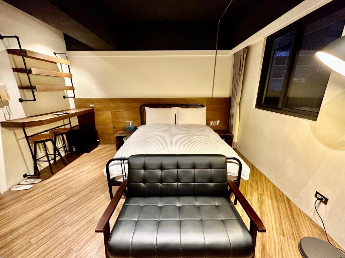 小鹿 Homestay 台中市 エクステリア 写真